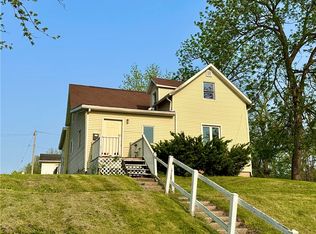 721 Center St, Grinnell, IA 50112