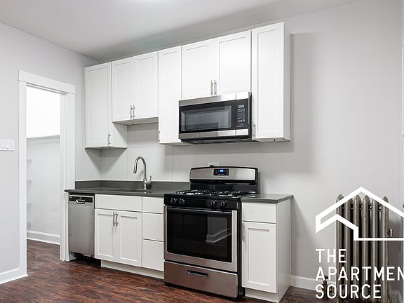5th image of 1452 W Winnemac Ave #1E