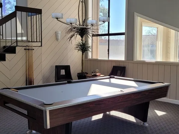 Ashwood Gardens, 99 N Ashwood Ave #906, Ventura, CA 93003