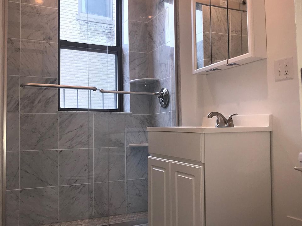 2nd image of 199 Peterborough St #21