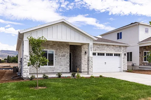 1093 E Becca Rd Photo 1