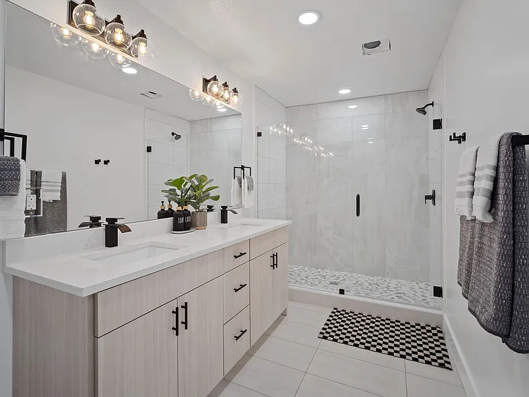 603 N Darwin St — Photo 19