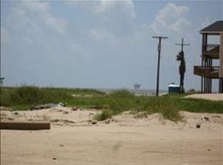 863 O'Neil Rd, Crystal Beach, TX 77650