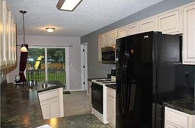 3rd image of 4520 Leeward Dr
