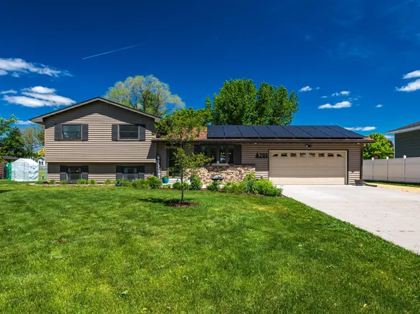 705 Spillway Dr, La Crosse, WI 54603