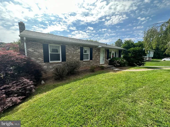 15374 Magnolia Dr, New Freedom, PA 17349