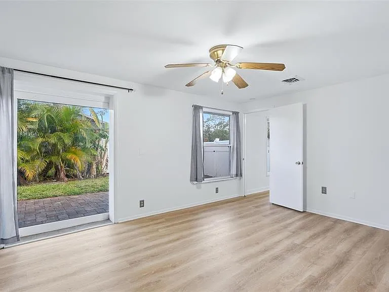 1329 Nantucket Rd — Photo 22