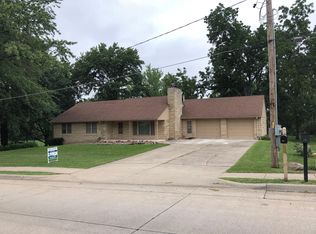 321 W 16th St, Maryville, MO 64468