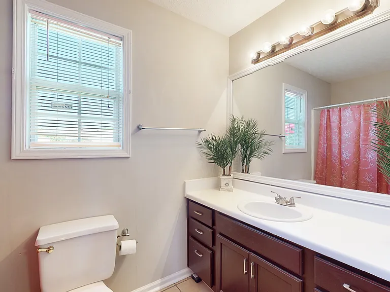 344 Pioneer Dr — Photo 14