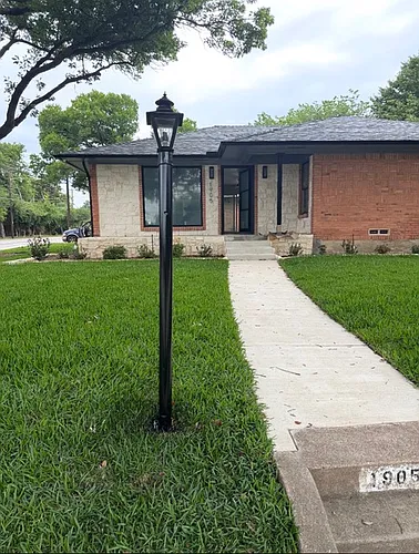 1905 Province Ln Photo 1
