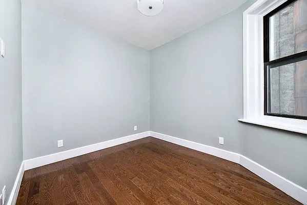 Rented by Compass | media 25