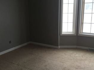 947 Cedar Run Ct NW, Grand Rapids, MI 49534