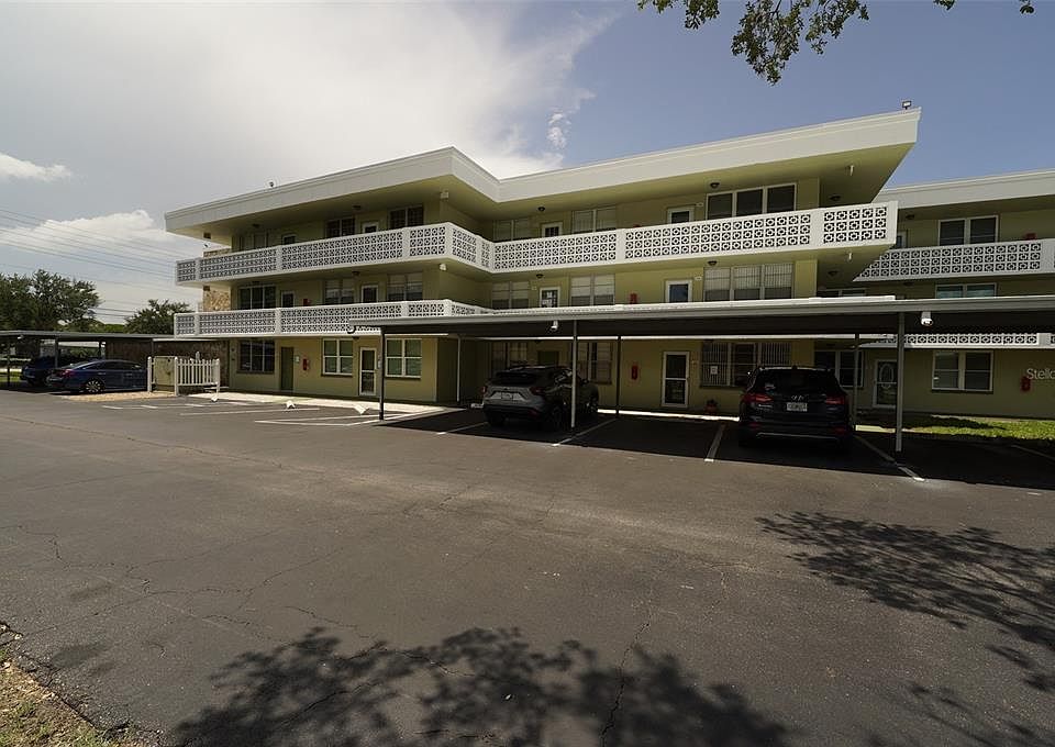 1st image of 4705 1ST STREET NE #132