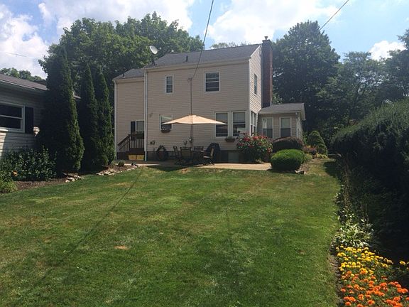 2nd image of 2816 S Park Dr