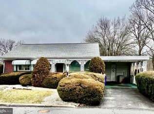 2201 Cullum Dr, Reading, PA 19601