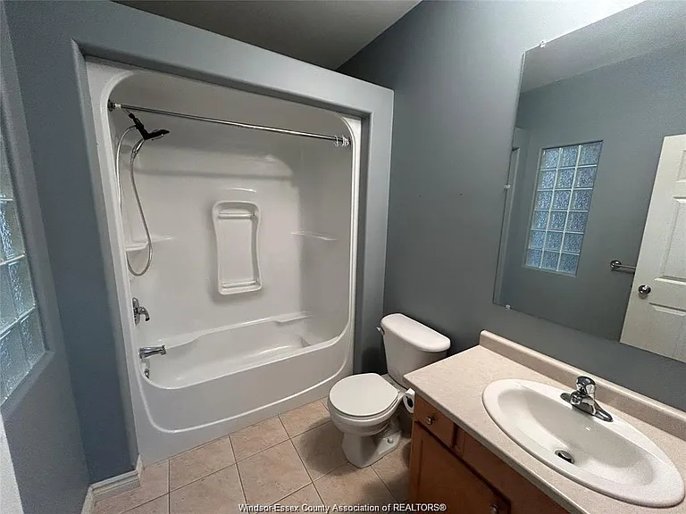4665 Fontana Ave — Photo 9