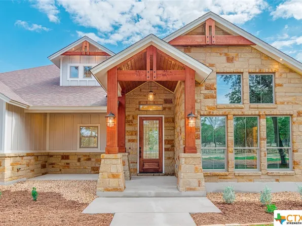 172 Hondo Rdg, La Vernia, TX 78121