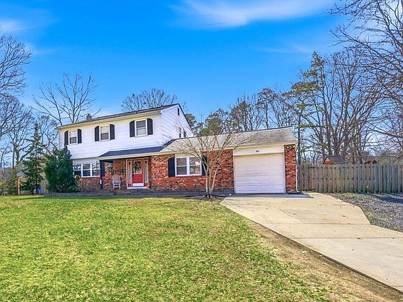 4th image of 10 Williams Way