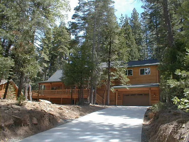 1028 Shoshone Dr photo 1