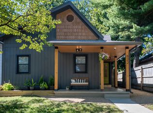 822 Central Pl, Columbus, IN 47201