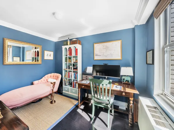 207 East 74th Street 7F image 3 of 8
