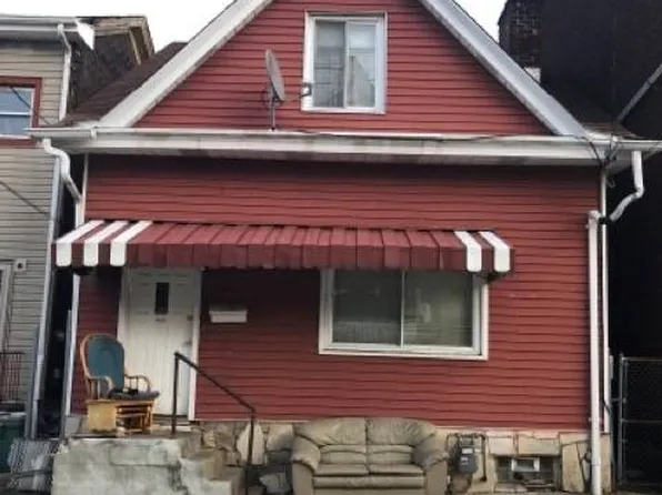 42 Mount Oliver St, Pittsburgh, PA 15210