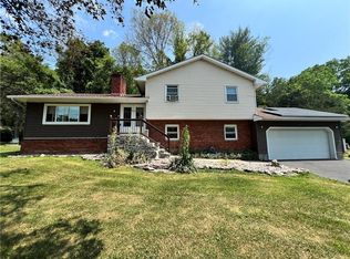 20 Crown Hill Rd, Wappingers Falls, NY 12590