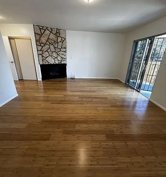 12779 Venice Blvd — Photo 17