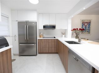 10875 SW 112th Ave APT 204, Miami, FL 33176