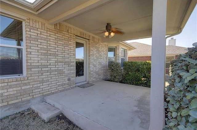 2nd image of 746 Bent Wood Pl