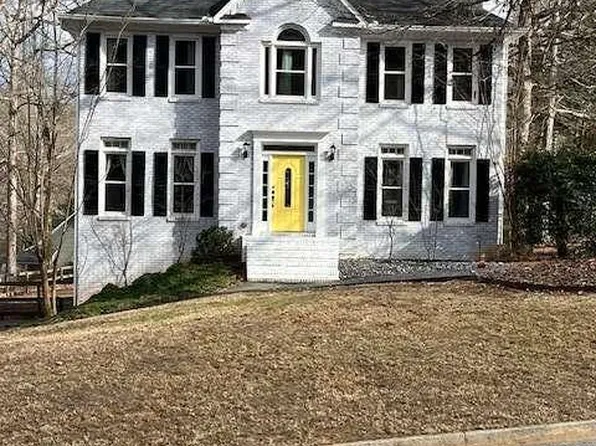 3524 Pine Grove Dr, Douglasville, GA 30135