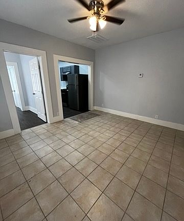 3rd image of 326 Hot Wells Blvd #2