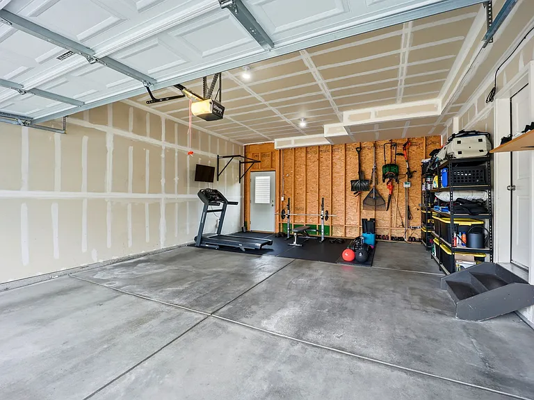 409 Noquet Ct — Photo 9