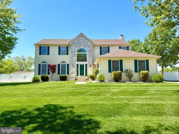 42 Bryces Ct, Erial, NJ 08081
