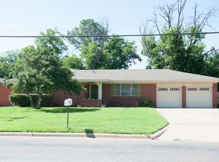 3001 Bismarck St, Vernon, TX 76384