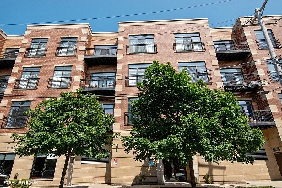 1st image of 4651 N Greenview Ave #2346650