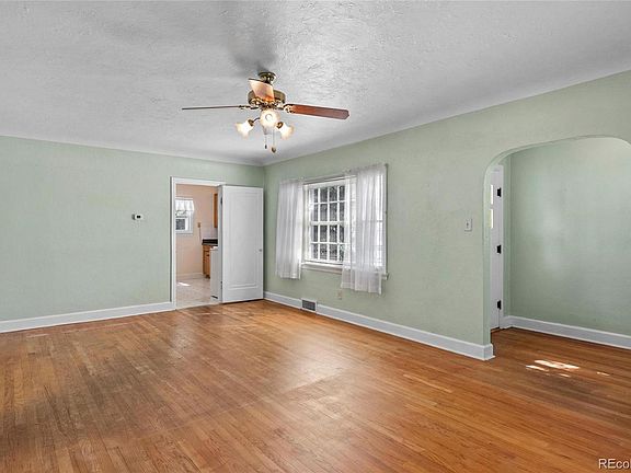 3rd image of 1729 15th Avenue