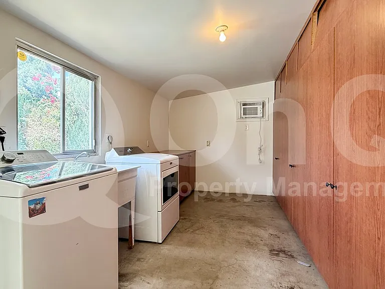 2436 E Fairmont Dr — Photo 18