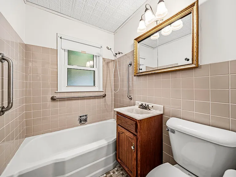 1307 Summit Dr — Photo 15