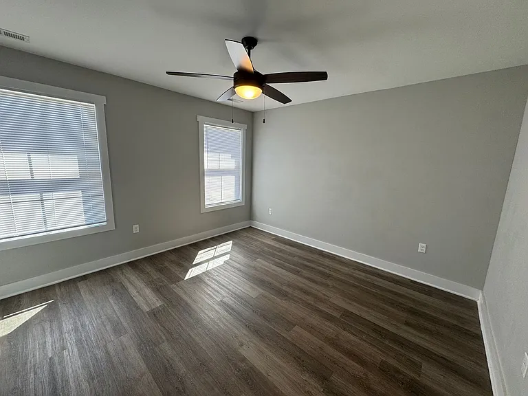 22 Villa Ct — Photo 5