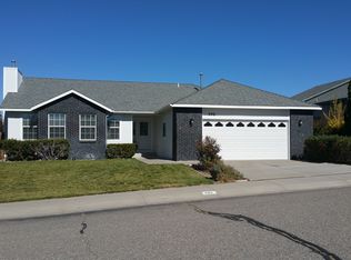 998 Ridgeview Dr, Carson City, NV 89705