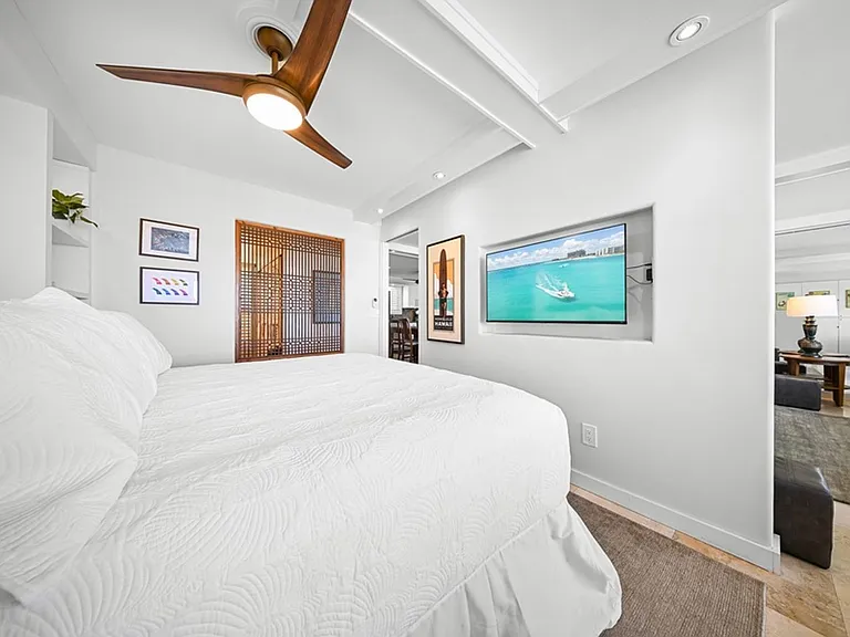 2895 Kalakaua Ave #1509 — Photo 17