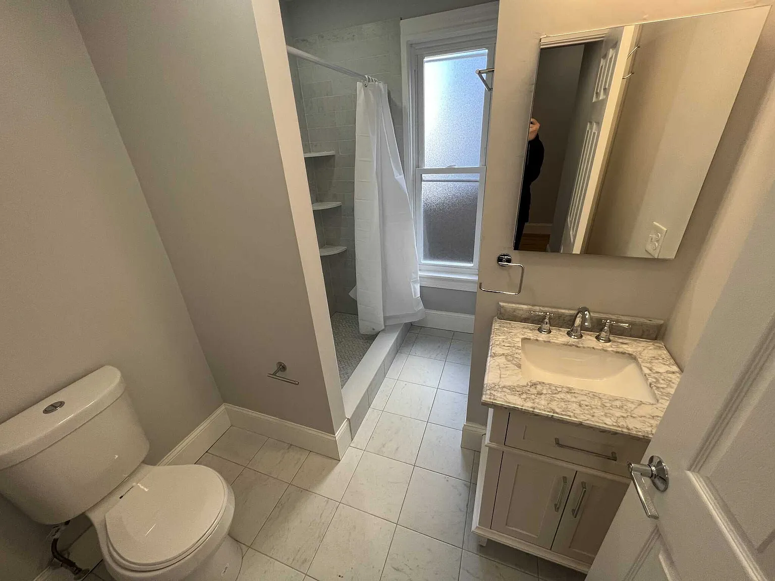 2 bed, $4,250 — Photo 3