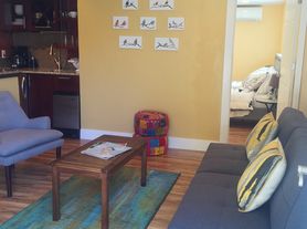 3266 SE Madison St, Portland, OR