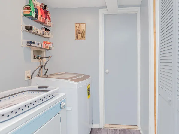 1260 Adee Avenue image 14 of 21