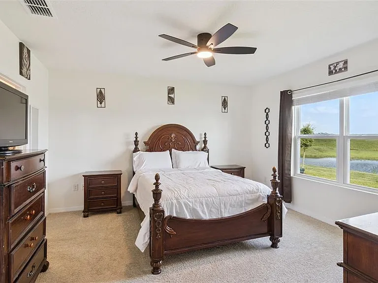 2018 King Ranch St — Photo 12