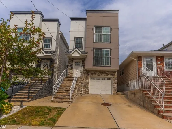 221 Palmer St, Elizabeth City, NJ 07202
