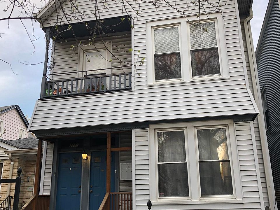 1st image of 2227 N Sawyer Ave #3R