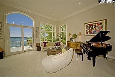 4th image of 5263 Edgewater Dr