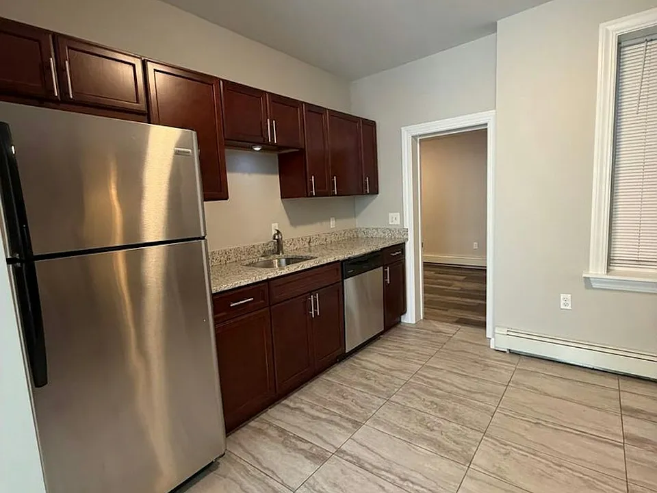 142 Gove St, East Boston